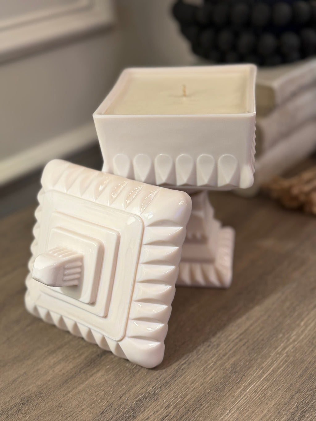 Large Vintage Shell Pink Wedding Box Candle - Wedding Cake Scent