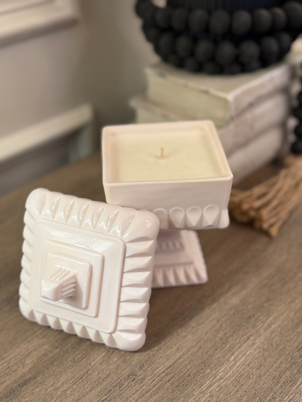 Small Vintage Shell Pink Wedding Box Candle - Wedding Cake Scent